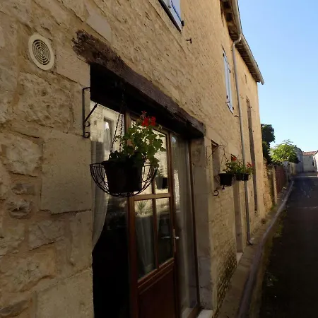 Le Grenier 1 Rue Verte 16140 France Отель типа 